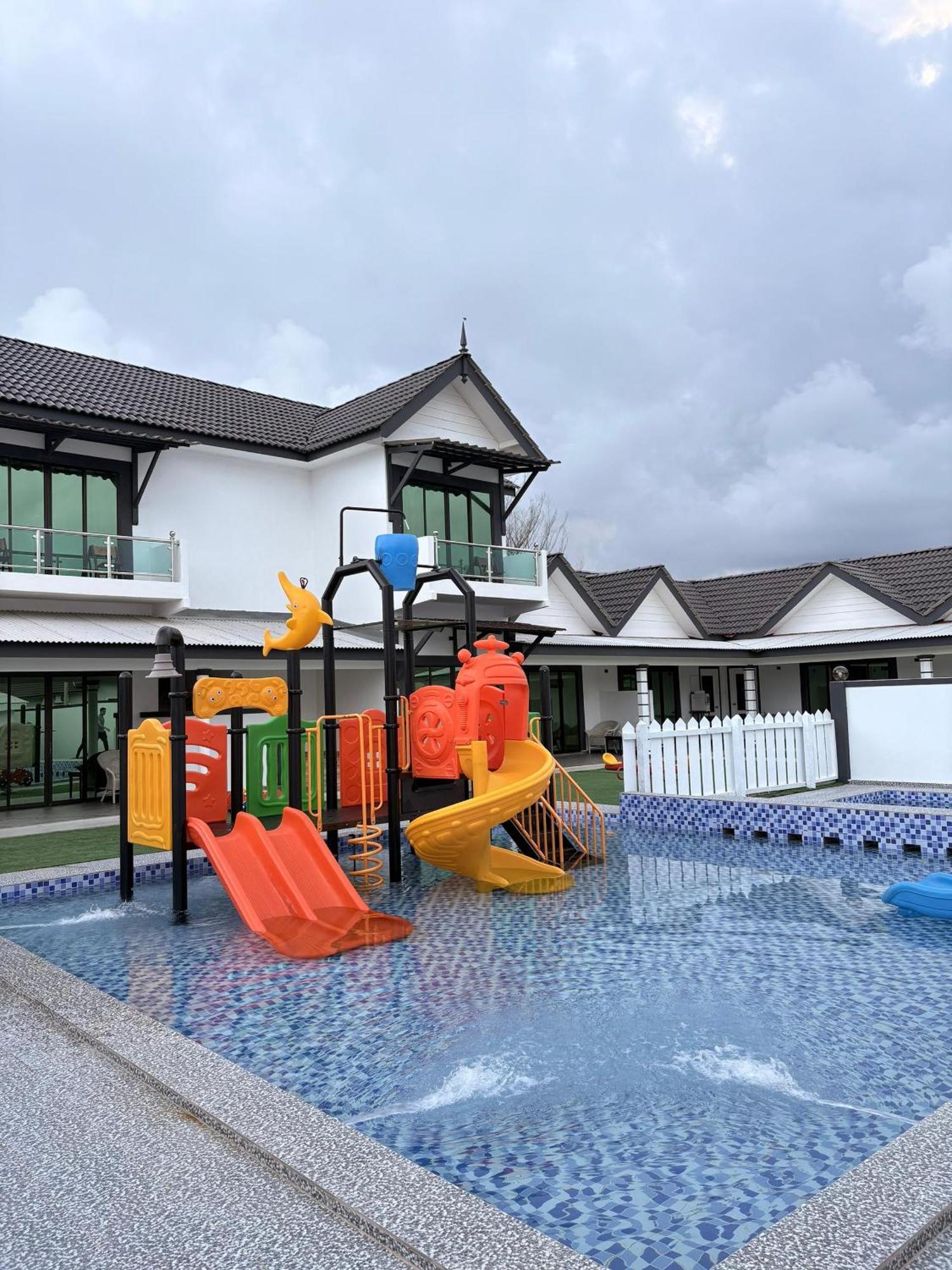 Eleven25 Roomstay Dungun Ngoại thất bức ảnh